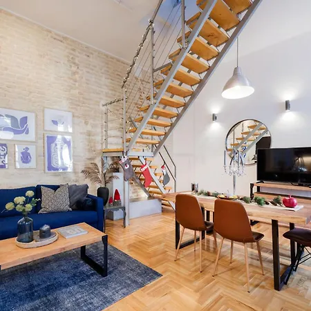 Hidden Gem Penthouse Sauna & Jacuzzi-heart Of Appartement Budapest