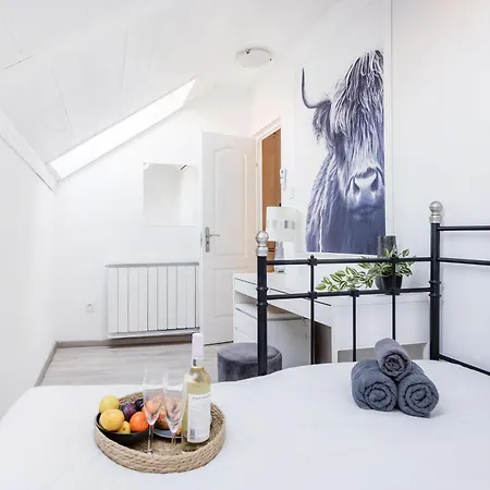 Hidden Gem Penthouse Sauna & Jacuzzi-heart Of