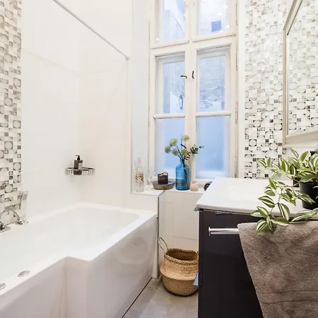 Apartmán Hidden Gem Penthouse Sauna & Jacuzzi-heart Of *